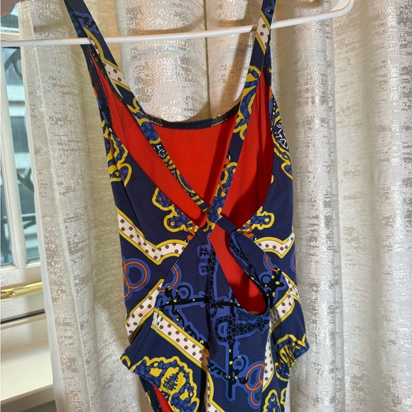 Hermes 2024 one piece swimsuit. Size 34 unworn - Picture 6 of 9